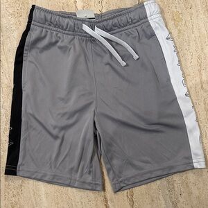 NEW 🆕 Reebok Kids Shorts 5T